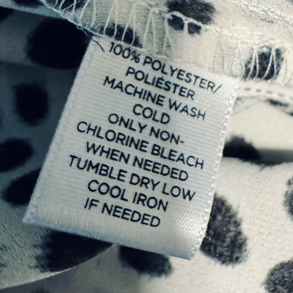 Ann Taylor Blouse Sheath Dalmatian Printed Black/White Exposed Zip Medium NEW - Picture 13 of 15